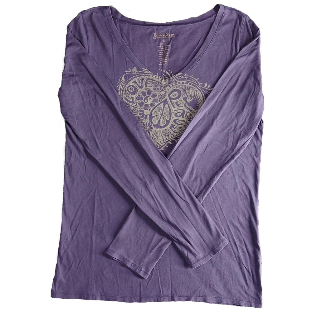 Lucky Tee heart tribal graphic long sleeve tee shirt size large